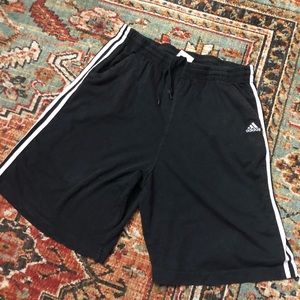 Vintage men’s Adidas Basketball Shorts (Sz L)